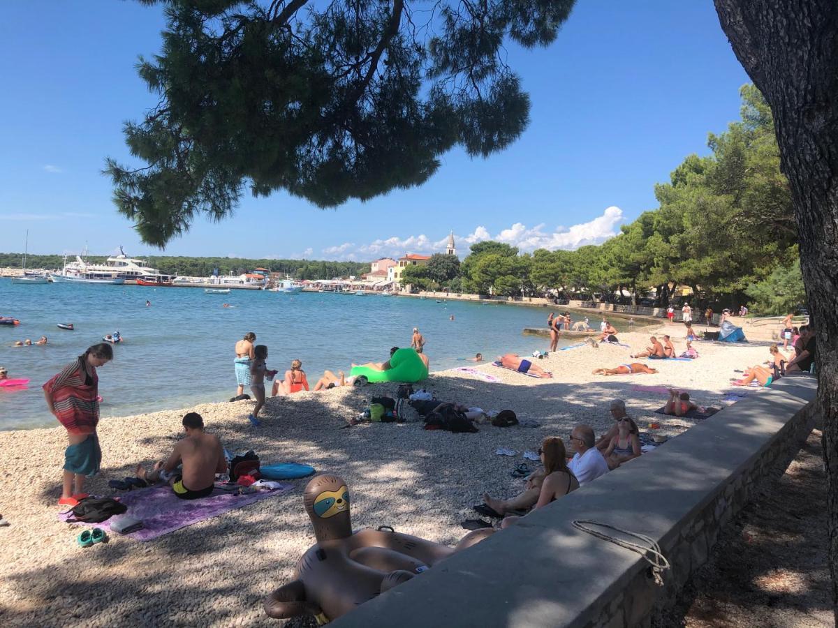 Istrian Stone House In The Heart Of The Beautiful Fishing Village Fazana - Only Few Steps From The Sea And The Wonderful Beach - Incl Plasma-Quad-Plus-Filter Against C O V I D Kültér fotó