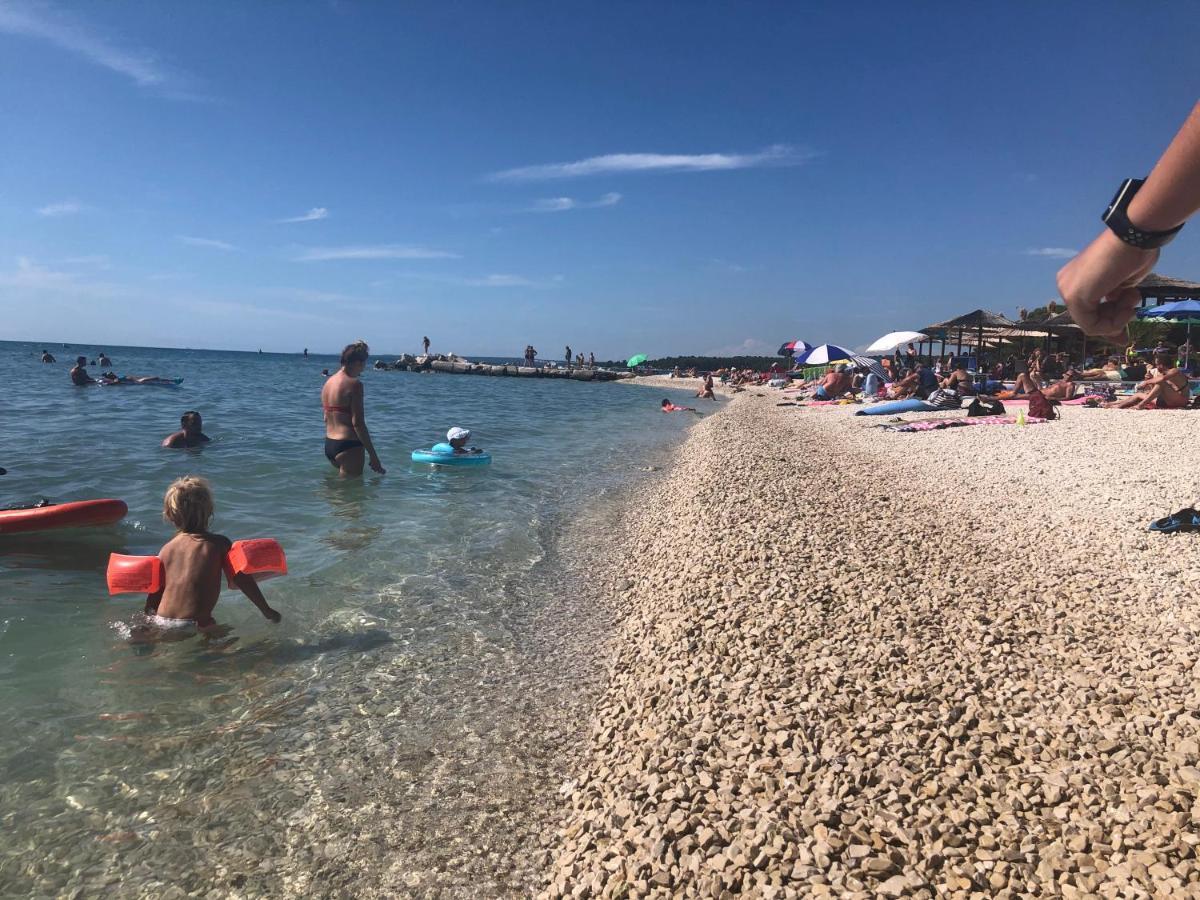 Istrian Stone House In The Heart Of The Beautiful Fishing Village Fazana - Only Few Steps From The Sea And The Wonderful Beach - Incl Plasma-Quad-Plus-Filter Against C O V I D Kültér fotó