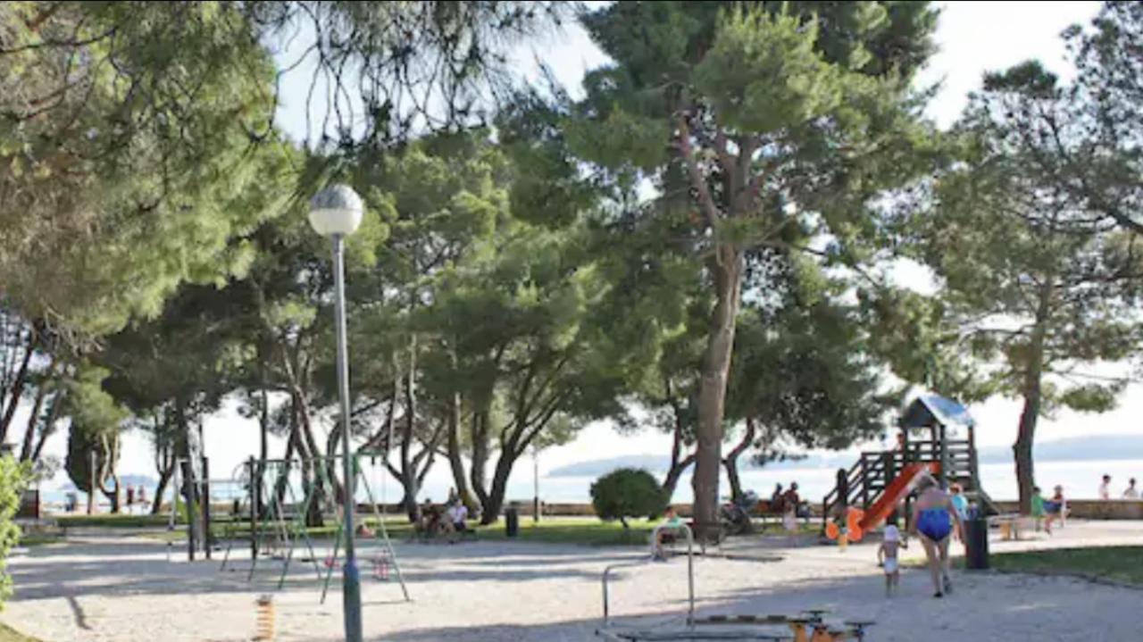 Istrian Stone House In The Heart Of The Beautiful Fishing Village Fazana - Only Few Steps From The Sea And The Wonderful Beach - Incl Plasma-Quad-Plus-Filter Against C O V I D Kültér fotó